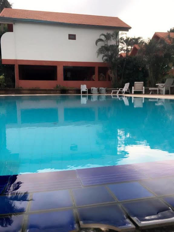 Wanchareon Resort شاطئ تشاوينغ المظهر الخارجي الصورة